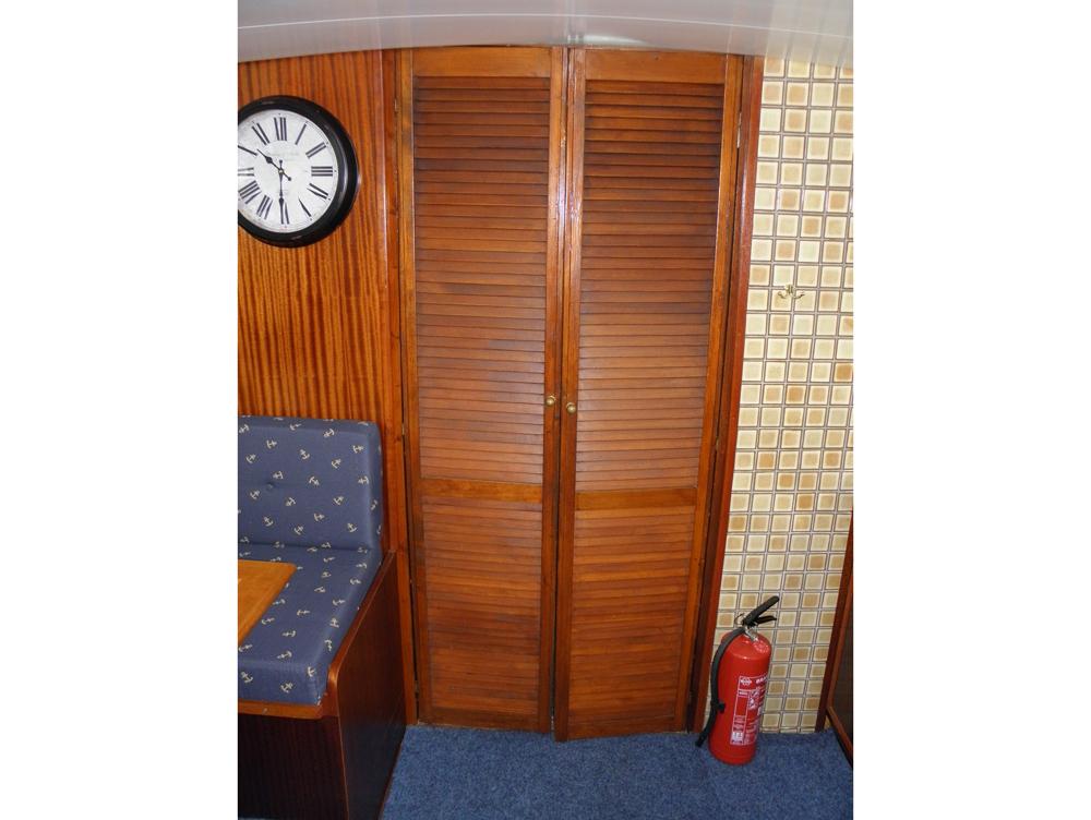 Cabin en avant, H&eacute;bergements